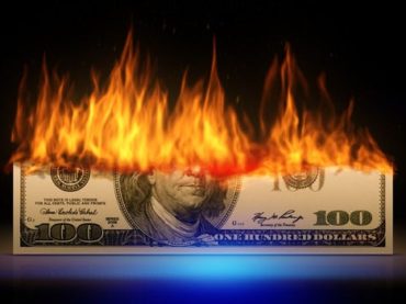No permitas que las crisis afecten tus finanzas personales: Cómo hacer un plan para proteger tu dinero