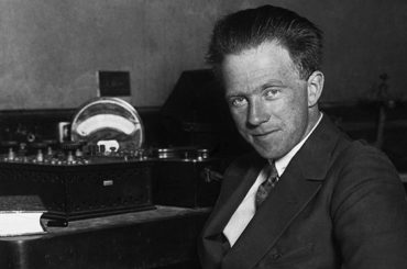 El misterio sobre Werner Heisenberg, el físico que ganó el Nobel por la creación de la mecánica cuántica