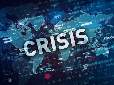 ¿Por qué tantas crisis en dos décadas del Siglo XXI? 3 expertos lo explican