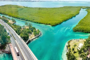 Construcción del puente de la Laguna Nichupté para el 2021