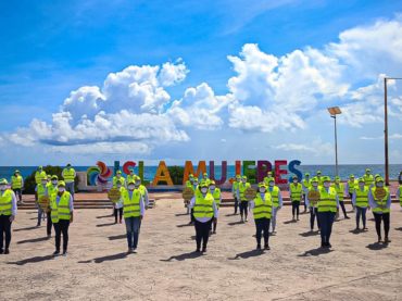 Inicia programa estatal “Enlaces de Participación Social” o “Gorras Amarillas” en Isla Mujeres