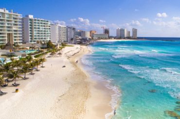 Cancún y zona hotelera en riesgo de desastre ecológico: investigadores