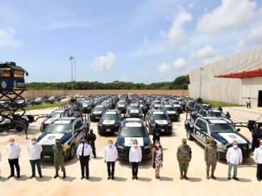 Entregan 70 patrullas a la Policía de Quintana Roo