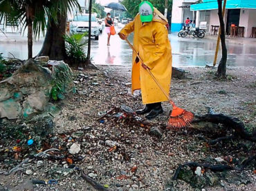 Puerto Morelos listo para días de mucha lluvia: Laura Fernández