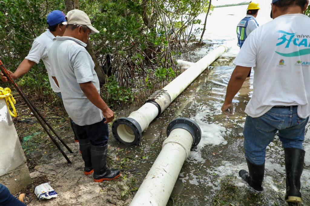 Rehabilitan Holbox tras huracán Zeta