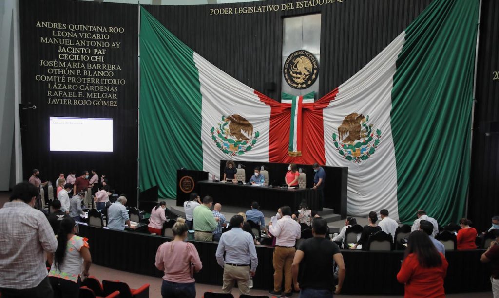 Exhorta Congreso a garantizar abasto de medicamentos para personas con VIH