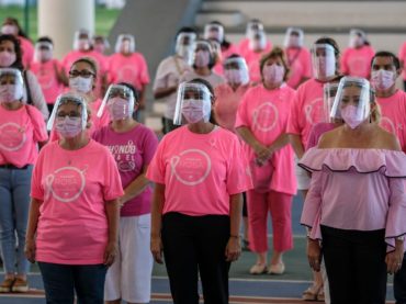 Cancún se suma a la lucha contra el cáncer de mama