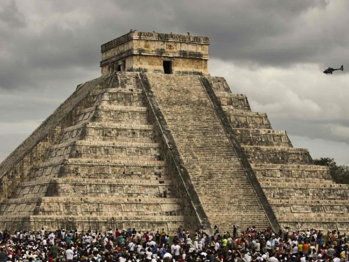 Los Mayas: CIVILIZACIÓN MAYA