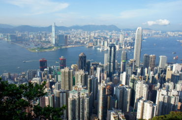 Hong Kong y Singapur firman el primer acuerdo de “viajes burbuja” del mundo