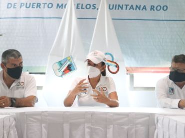 Anuncia Laura Fernández programa emergente de servicio públicos en Puerto Morelos