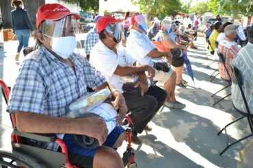 Cancún beneficia a adultos mayores de Bonfil y Puerto Juárez