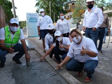 Ponen en marcha construcción de banquetas y guarniciones en Puerto Morelos