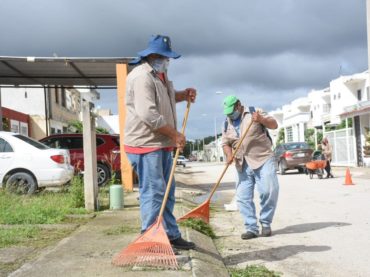Mejoran imagen urbana de Puerto Morelos