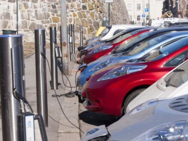 Noruega, primer país en el mundo donde la adquisición de autos eléctricos supera a la del resto de vehículos nuevos