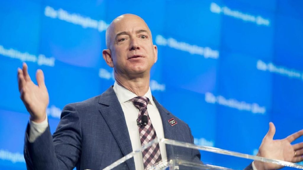 Jeff Bezos "abandona" Amazon para concentrarse en los viajes al espacio con Blue Origin