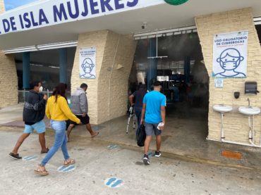 La ampliación del túnel sanitizante agiliza el movimiento de pasajeros en Isla Mujeres