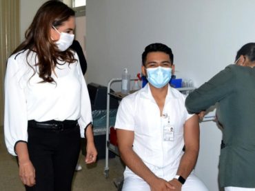 Se inicia etapa de vacunación contra Covid-19 en Cancún