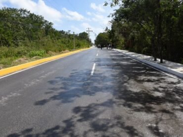Entregan obra de pavimentación en la zona urbana de Puerto Morelos