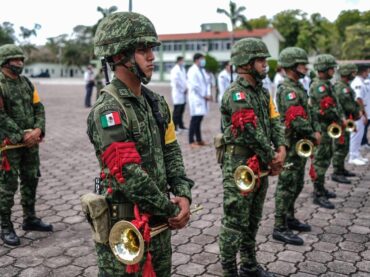 Resalta Cancún labor en pandemia de personal médico y militar