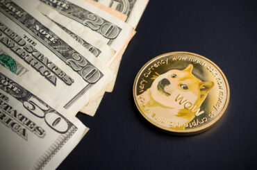 Internautas disparan el Dogecoin cerca de 900%, la llaman ‘el GameStop de las criptomonedas’